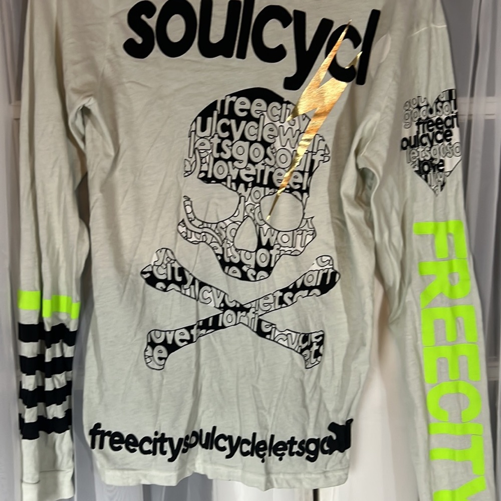 Freecity x SoulCycle Women’s Small Long Sleeve Skull Graphic Tee mint G Green - Picture 5 of 10
